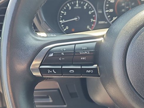 Used 2024 MAZDA MAZDA3 s FWD image 20