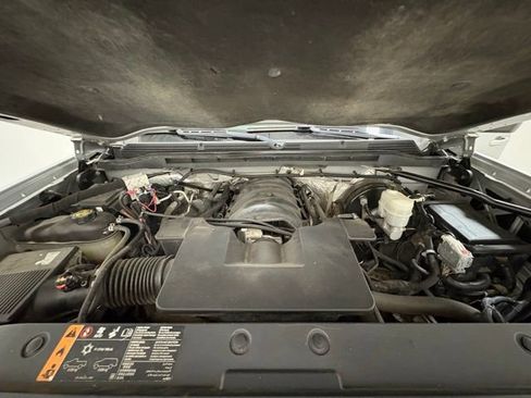 Used 2017 GMC Sierra 1500 SLE w/ Suspension Package, Off-Road AWD/4WD image 12