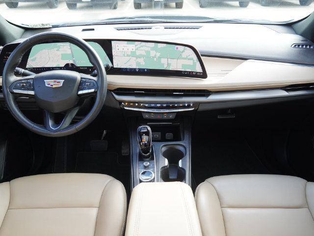 Used 2025 Cadillac XT4 Premium Luxury w/ Cold Weather Package FWD image 25