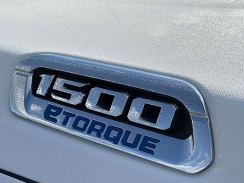 New 2026 RAM 1500 4x4 Crew Cab image 33