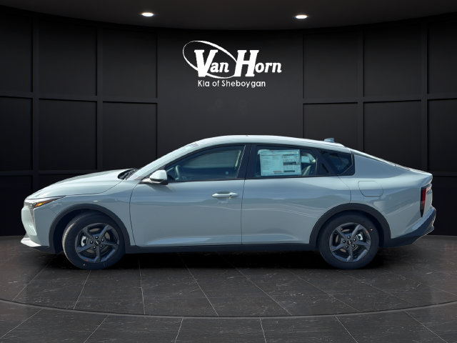 New 2026 Kia K4 FWD image 4