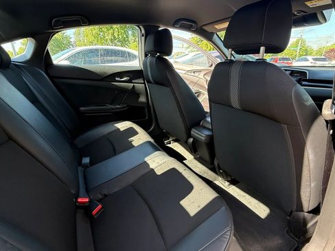 Used 2019 Honda Civic Sport image 12