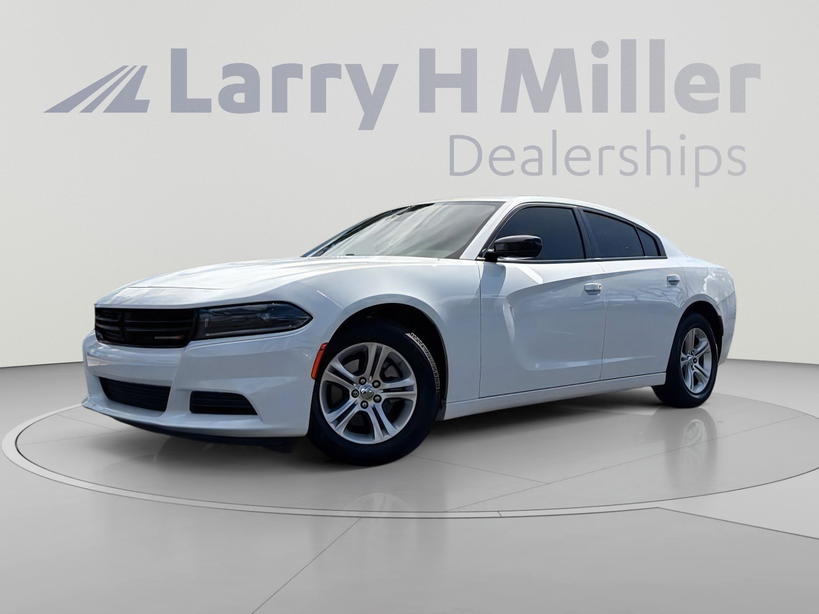Used 2023 Dodge Charger SXT RWD image 1