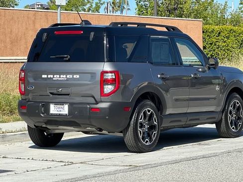 Used 2025 Ford Bronco Sport Outer Banks w/ Outer Banks Tech Package+ AWD/4WD image 4