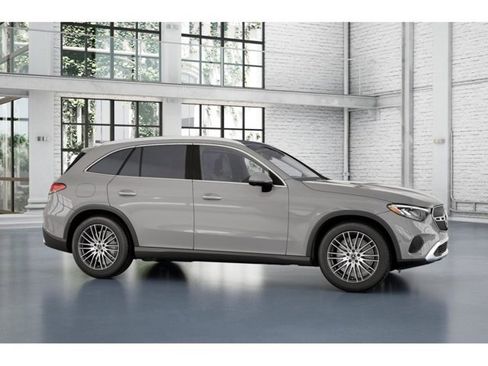 Used 2026 Mercedes-Benz GLC 300 4MATIC image 14