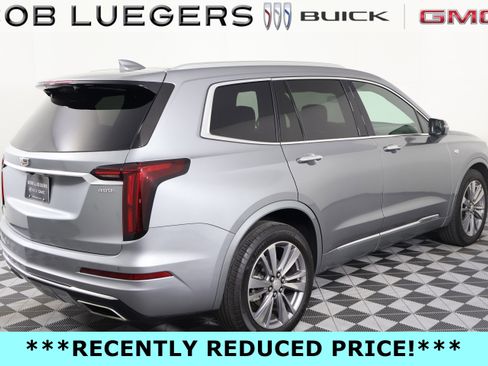Certified 2025 Cadillac XT6 Premium Luxury FWD image 6
