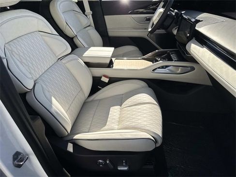 New 2026 Lincoln Nautilus Black Label w/ Jet Appearance Package image 9