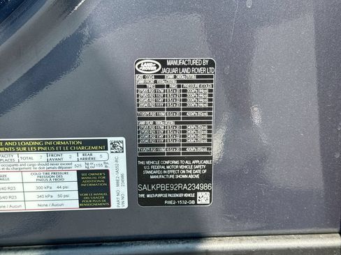 Used 2024 Land Rover Range Rover Long Wheelbase SE AWD/4WD image 32