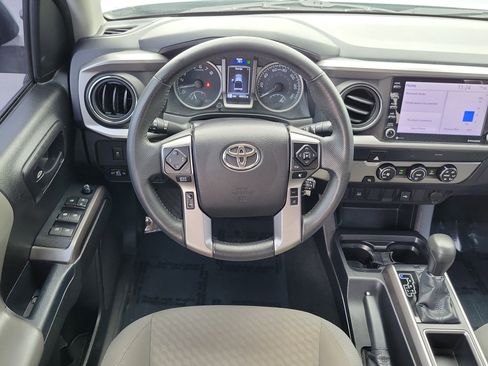 Used 2021 Toyota Tacoma SR5 w/ SR5 Appearance Package (SM) RWD image 16