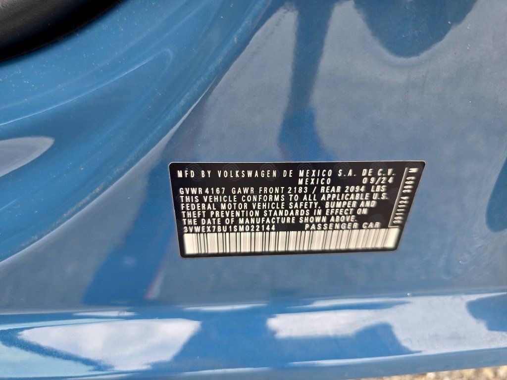 Used 2025 Volkswagen Jetta SE FWD image 14