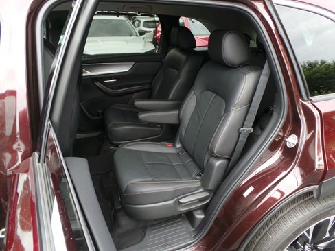 Certified 2024 MAZDA CX-90 Plug-In Hybrid w/ Premium Pkg AWD/4WD image 10
