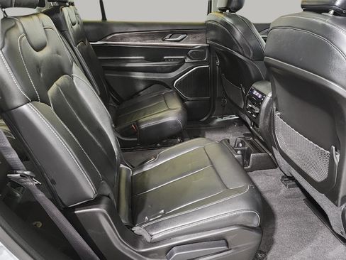 Used 2021 Jeep Grand Cherokee L Limited AWD/4WD image 26