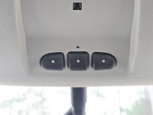 Used 2016 Chevrolet Traverse LT image 40