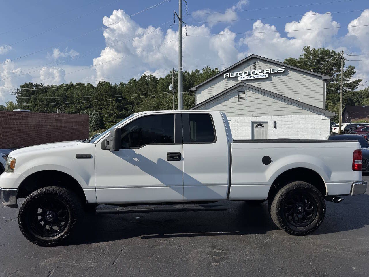 Used 2005 Ford F150 XLT AWD/4WD image 2