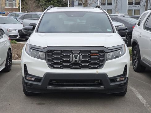 Certified 2023 Honda Passport TrailSport image 4