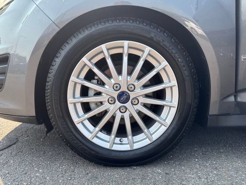 Used 2013 Ford C-MAX SEL FWD image 24