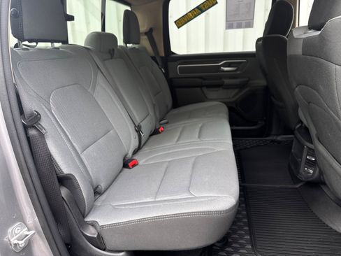 Used 2020 RAM 1500 Big Horn AWD/4WD image 9