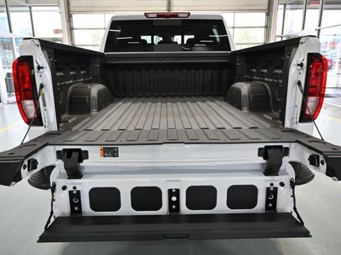 New 2026 GMC Sierra 1500 Elevation w/ Elevation Premium Package image 9