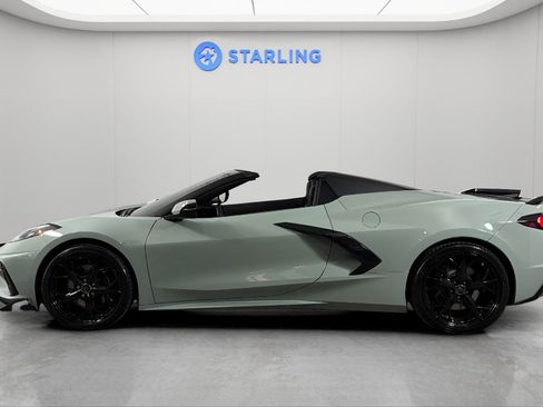 Used 2024 Chevrolet Corvette Stingray Convertible w/ Z51 Performance Package RWD image 3