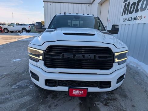 Used 2024 RAM 2500 Laramie w/ Night Edition image 22
