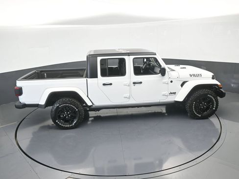 Used 2024 Jeep Gladiator Sport image 57