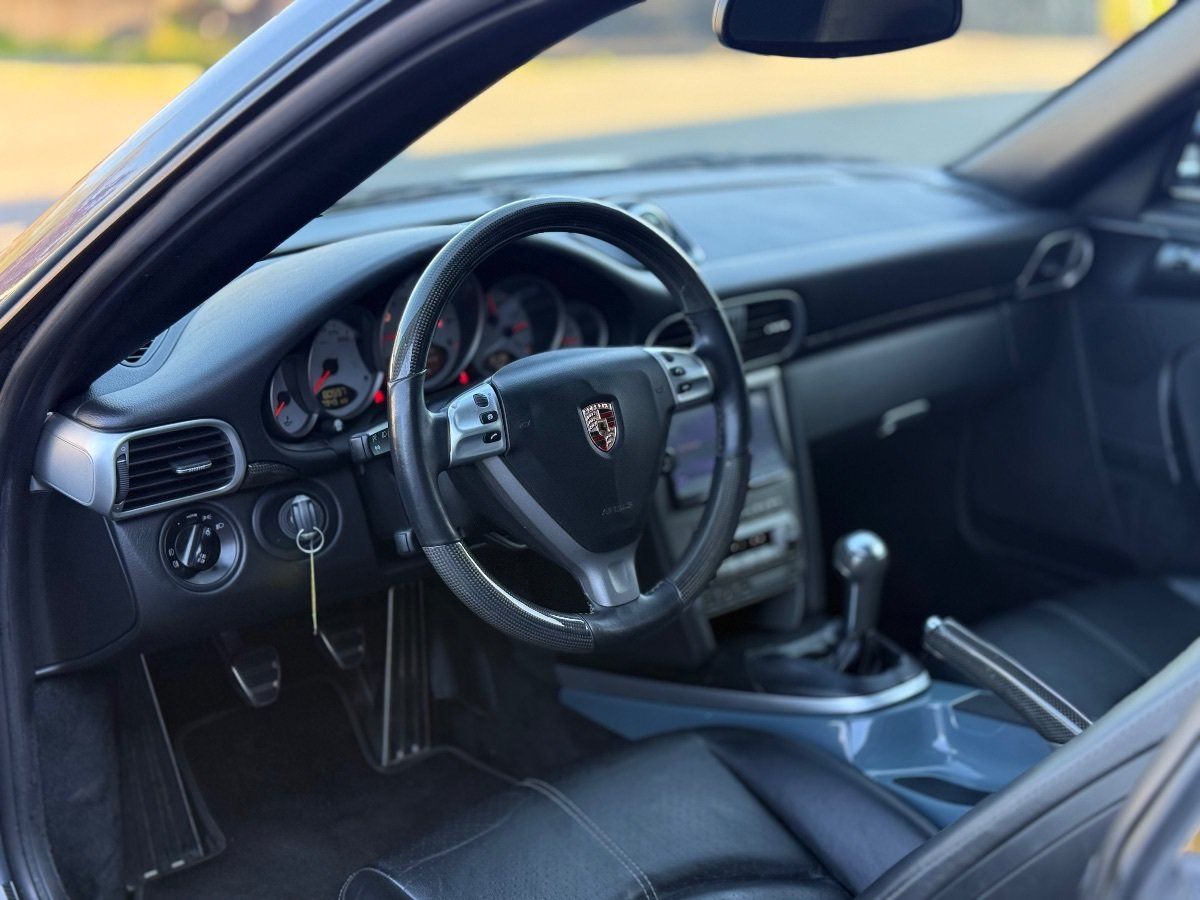 Used 2006 Porsche 911 Carrera S RWD image 7