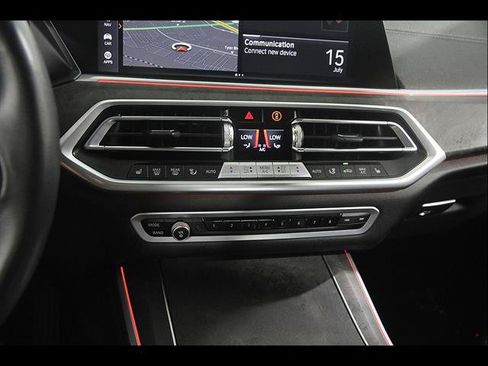 Used 2023 BMW X5 xDrive40i AWD/4WD image 14