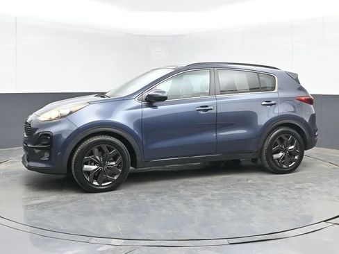 Used 2022 Kia Sportage Nightfall Edition FWD image 6
