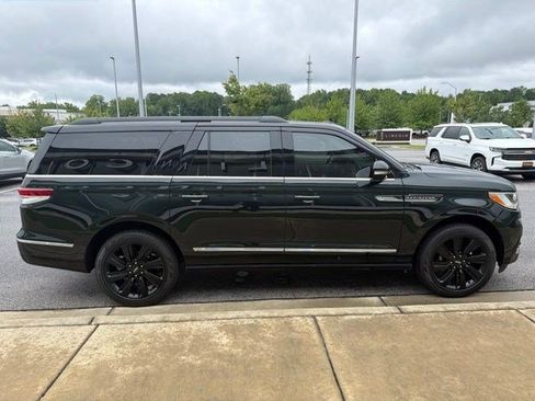 Used 2024 Lincoln Navigator L Black Label AWD/4WD image 19
