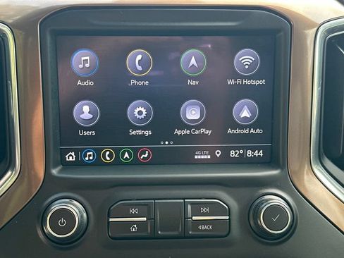 Used 2019 Chevrolet Silverado 1500 High Country w/ Technology Package AWD/4WD image 32