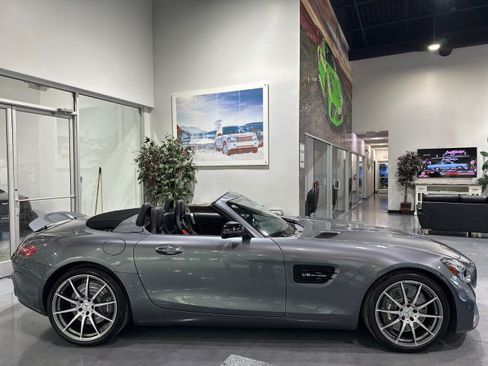 Used 2019 Mercedes-Benz AMG GT Roadster image 26