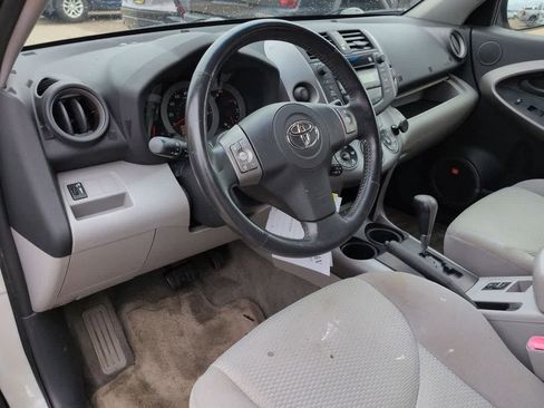 Used 2007 Toyota RAV4 Limited FWD image 2