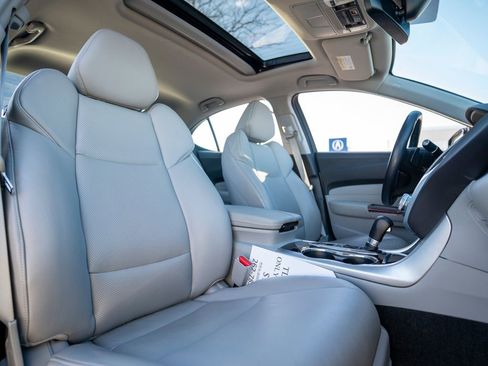 Certified 2016 Acura TLX w/ Technology Package image 23