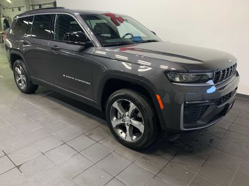 New 2026 Jeep Grand Cherokee L Limited w/ Luxury Tech Group II AWD/4WD image 2