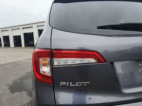 Used 2019 Honda Pilot EX-L image 10