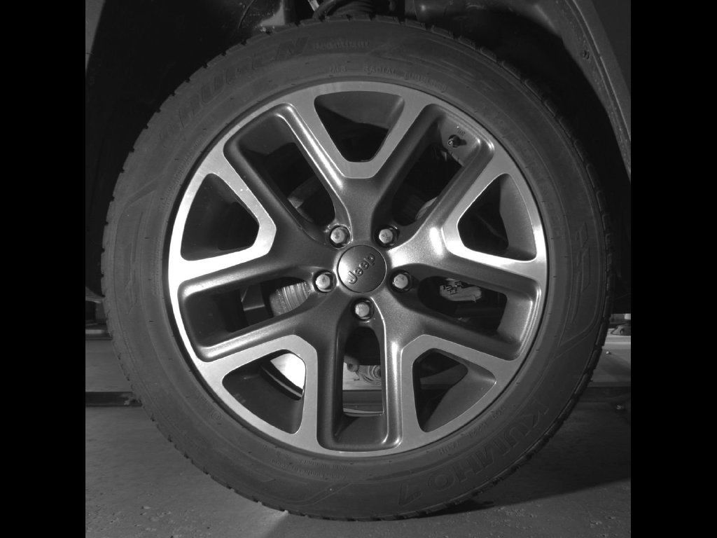 Used 2017 Jeep Renegade Latitude w/ Cold Weather Group AWD/4WD image 12