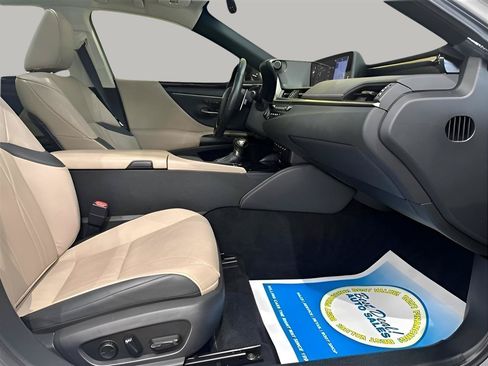 Used 2019 Lexus ES 350 w/ Accessory Package 2 FWD image 27