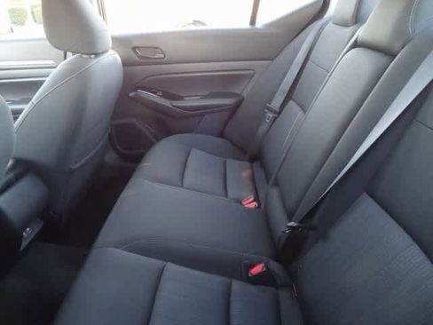 Used 2023 Nissan Altima 2.5 SV image 11