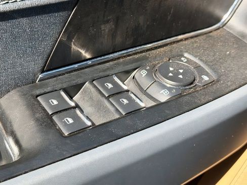 Used 2022 Ford F150 Lariat AWD/4WD image 18