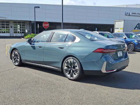 New 2025 BMW 530i xDrive AWD/4WD image 3