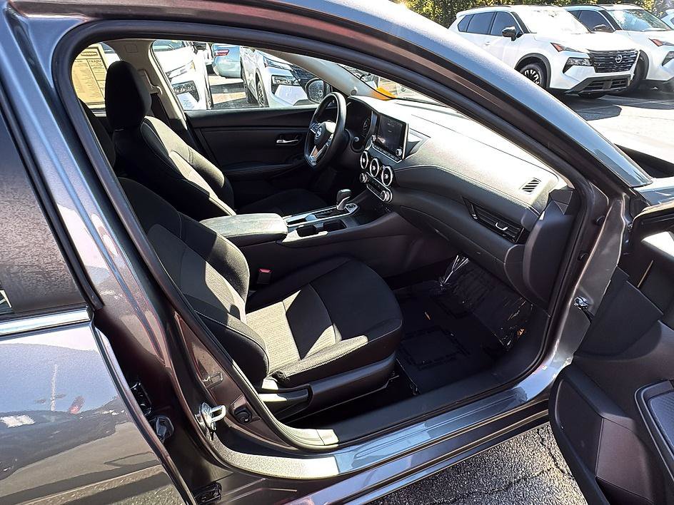 Certified 2025 Nissan Sentra SV FWD image 24