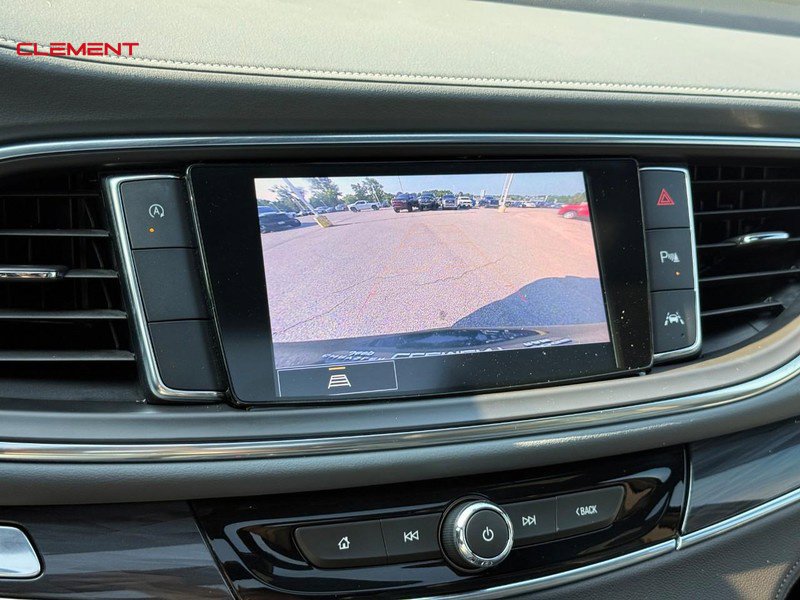Used 2023 Buick Enclave Essence w/ Experience Buick Package FWD image 29