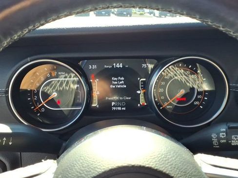 Used 2018 Jeep Wrangler Unlimited Sahara w/ Dual Top Group AWD/4WD image 19