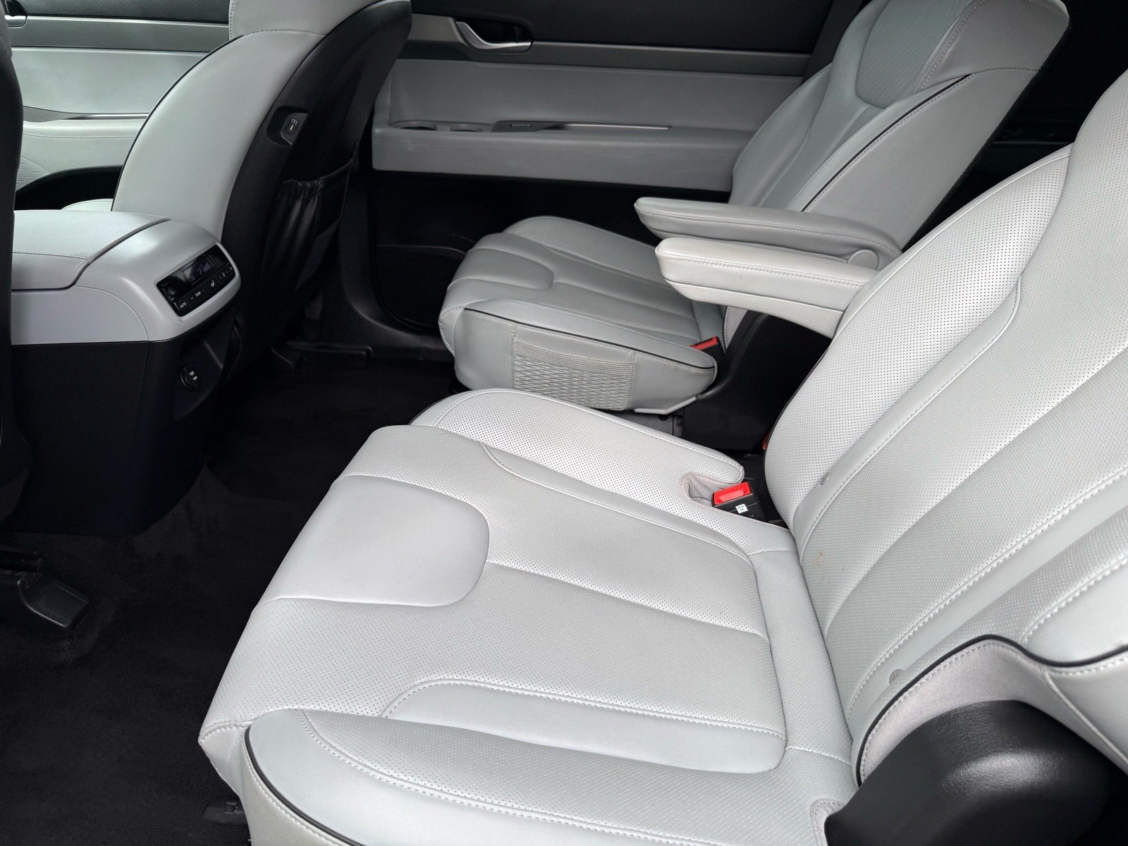 Used 2025 Hyundai Palisade SEL AWD/4WD image 27