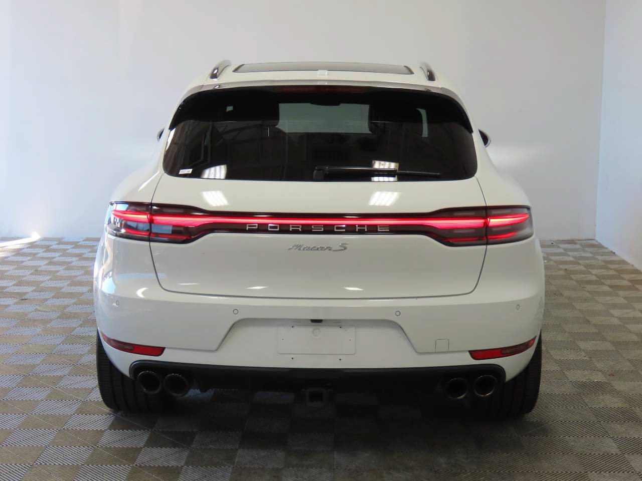 Used 2021 Porsche Macan S AWD/4WD image 4