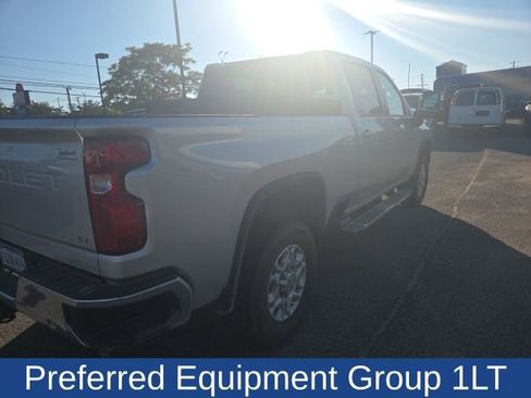 Used 2022 Chevrolet Silverado 3500 LT w/ Convenience Package RWD image 5