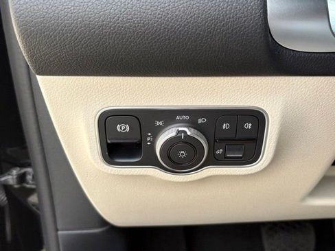 New 2026 Mercedes-Benz GLB 250 4MATIC image 22