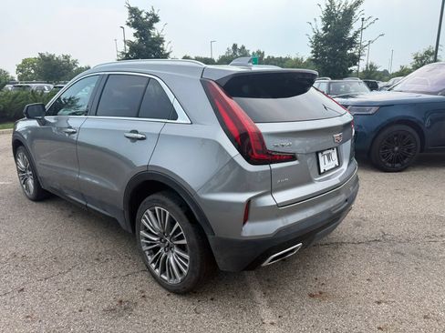 Used 2025 Cadillac XT4 Premium Luxury AWD/4WD image 7