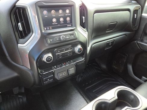 Used 2022 GMC Sierra 2500 Pro w/ Gooseneck/5TH Wheel Package image 35