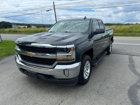 Used 2019 Chevrolet Silverado 1500 LT w/ All Star Edition AWD/4WD image 5